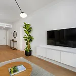 Stunning Renovated Apt Golden Banus! Rdr254